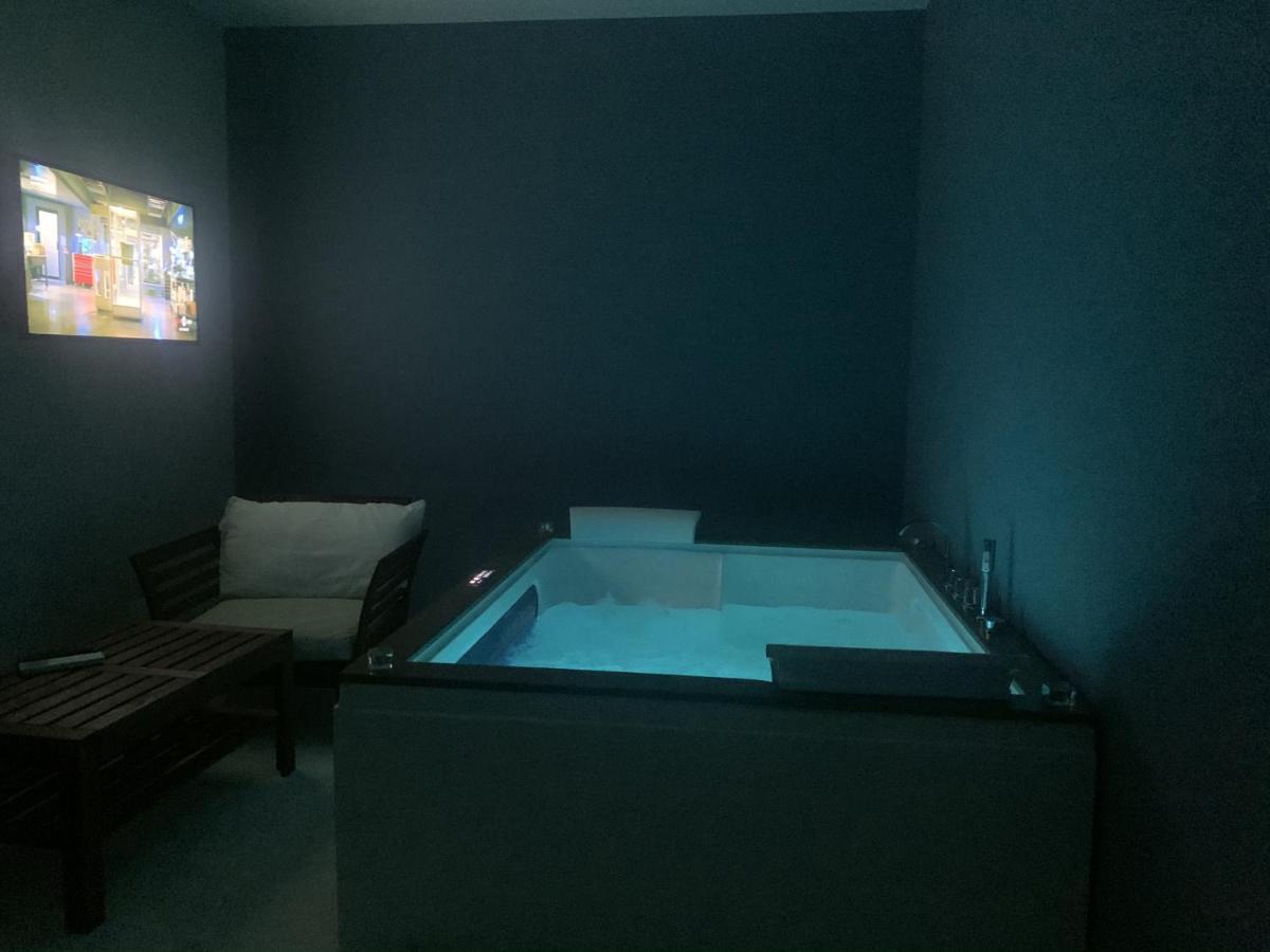 Athena Rooms With Private Spa Pachino Exterior foto