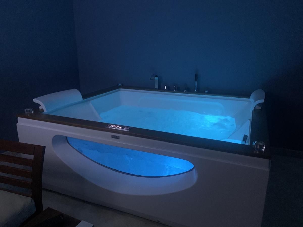 Athena Rooms With Private Spa Pachino Exterior foto