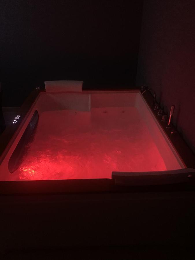 Athena Rooms With Private Spa Pachino Exterior foto