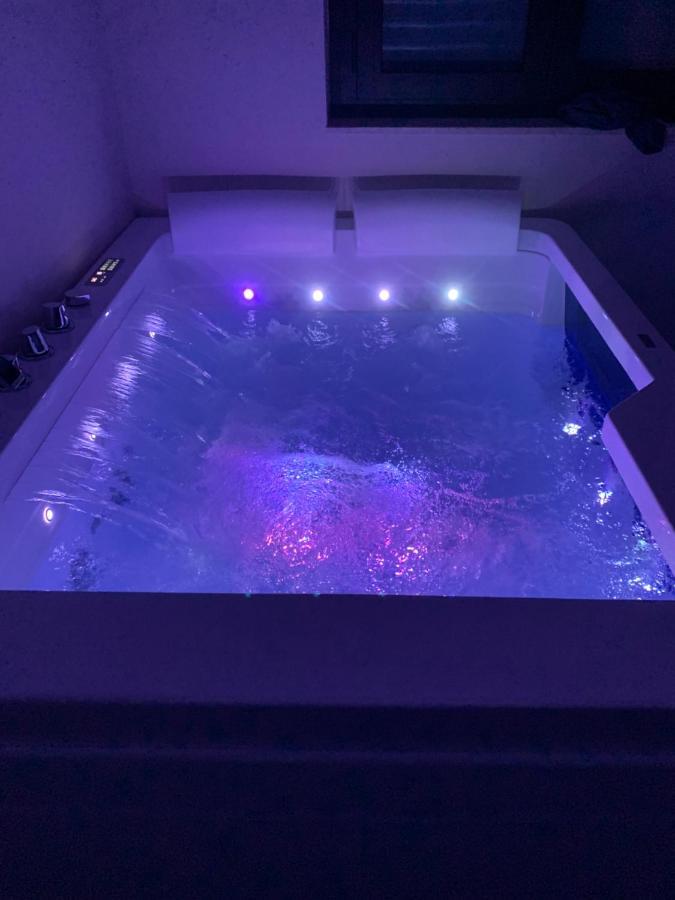 Athena Rooms With Private Spa Pachino Exterior foto